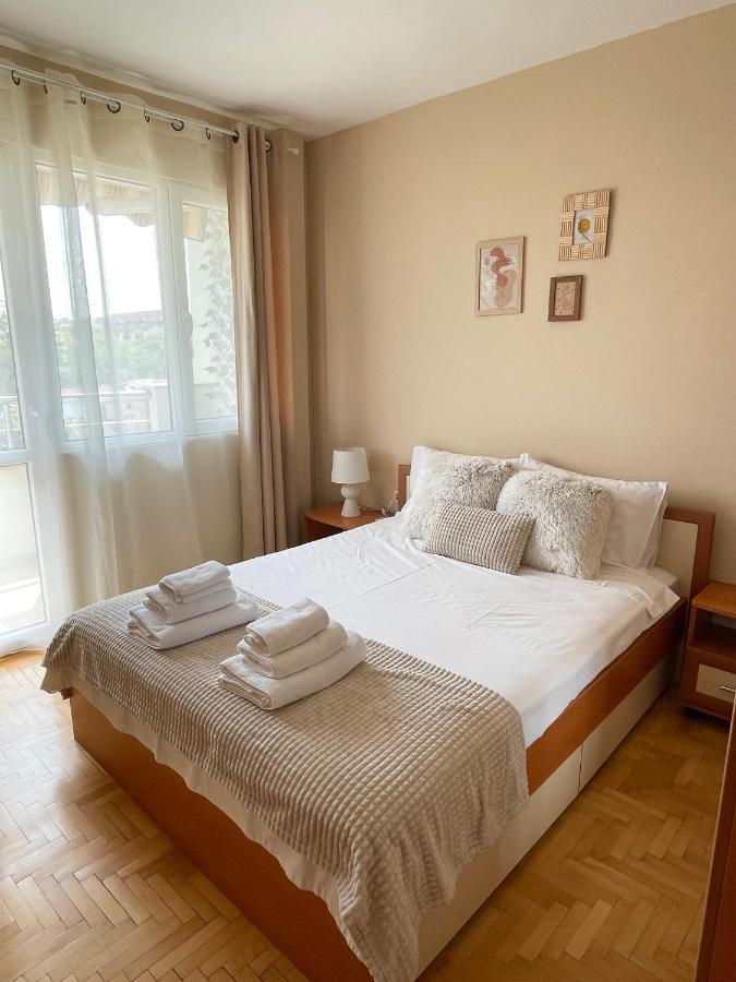 City Garden Apartment Plovdiv Bagian luar foto