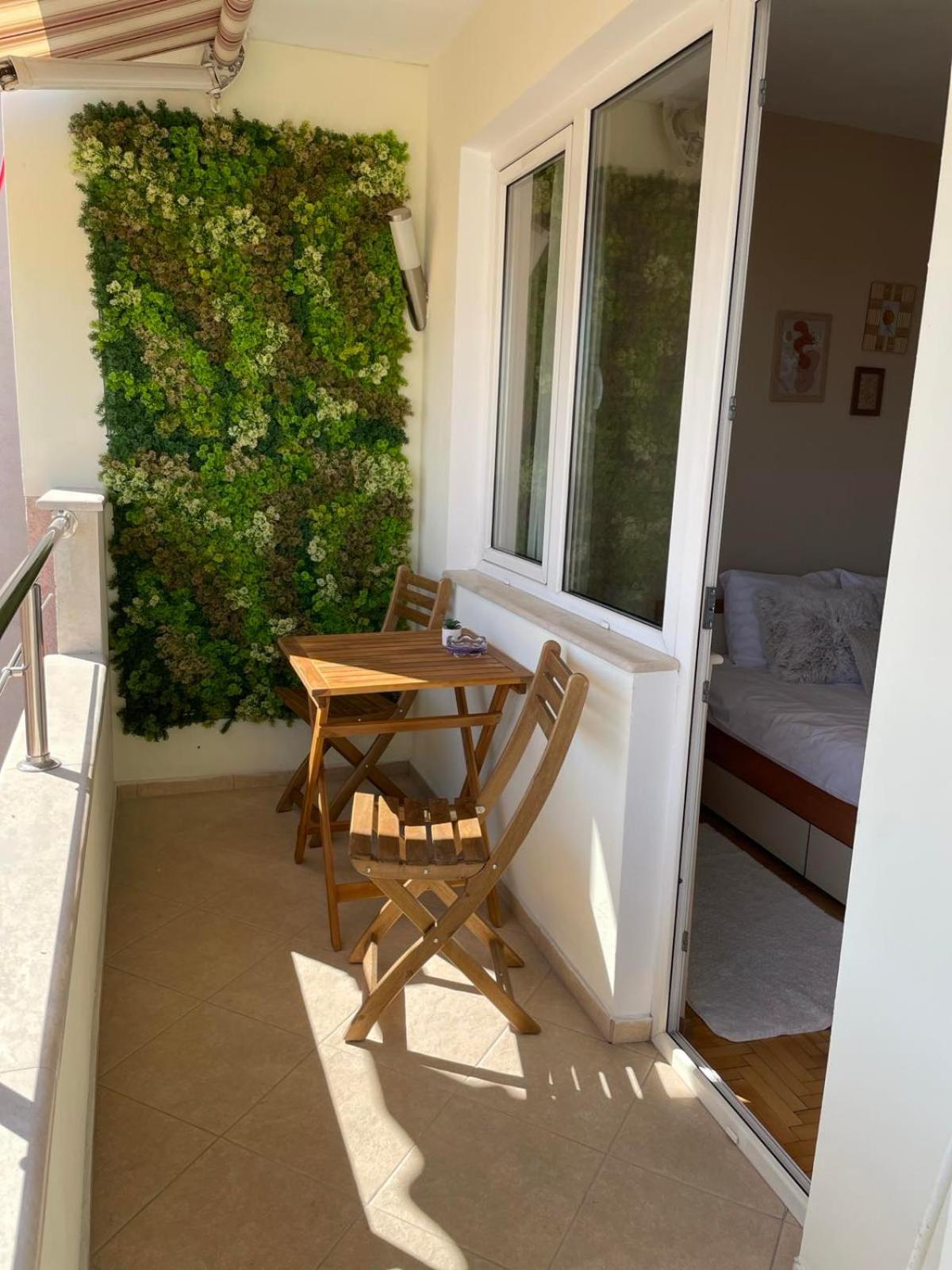 City Garden Apartment Plovdiv Bagian luar foto